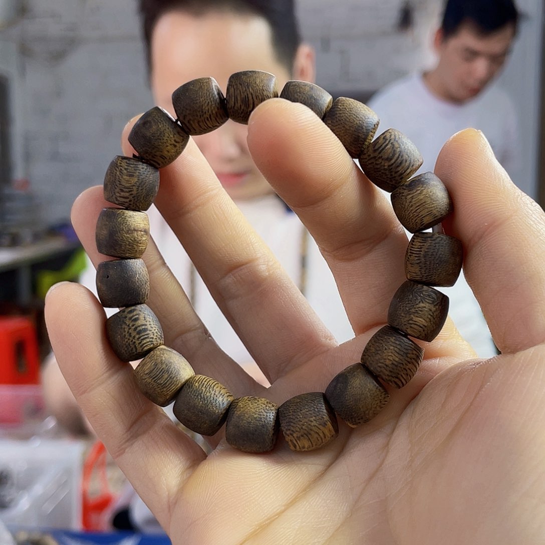 沉香手串红棋鼓珠单圈1.2/11克多样性发一