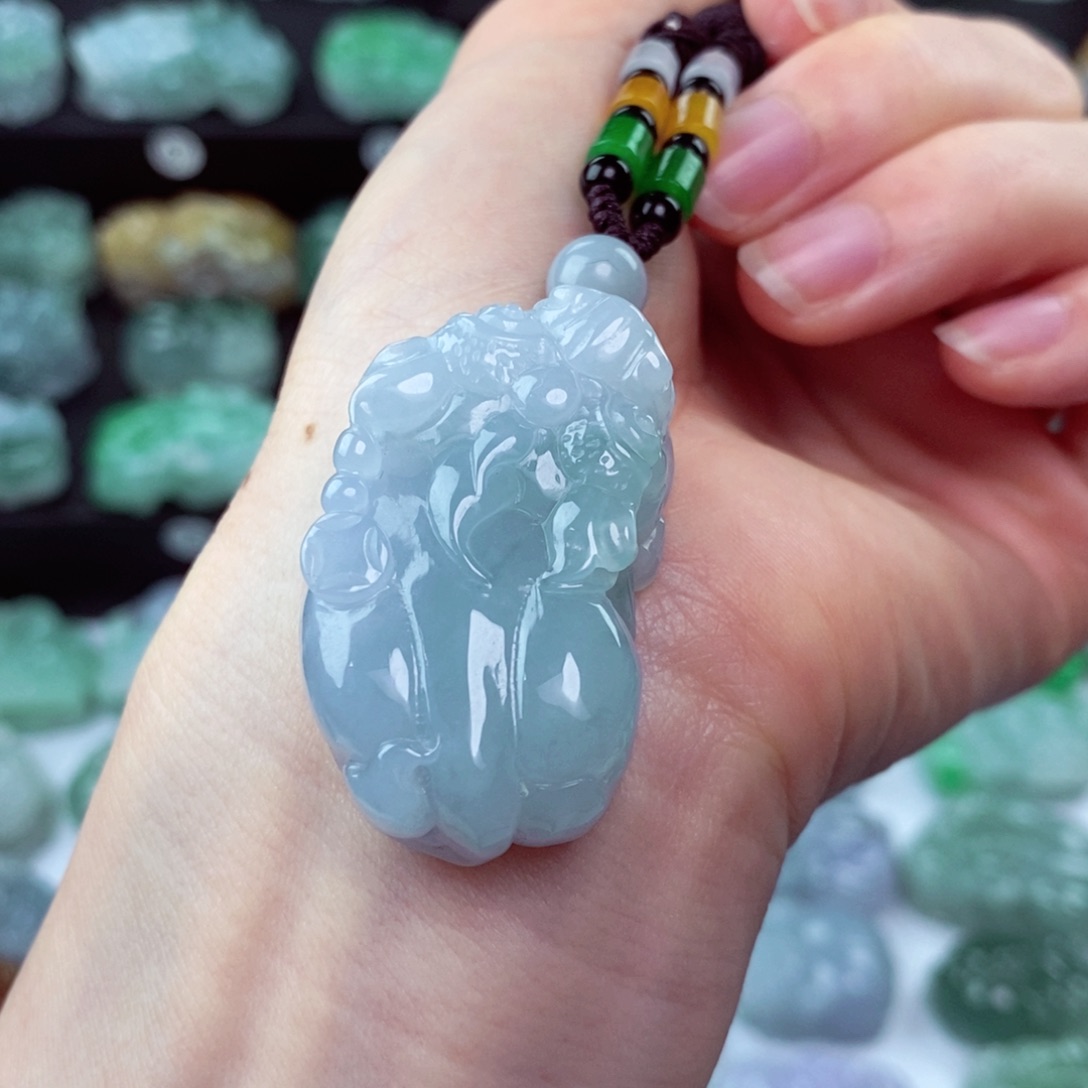 翡翠颈饰未镶嵌天然