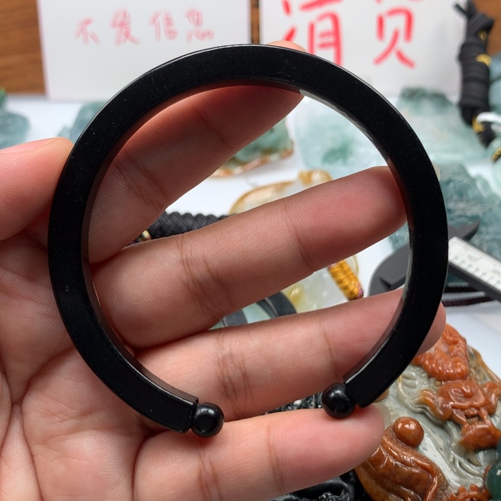 翡翠颈饰未镶嵌保真天然A货翡翠