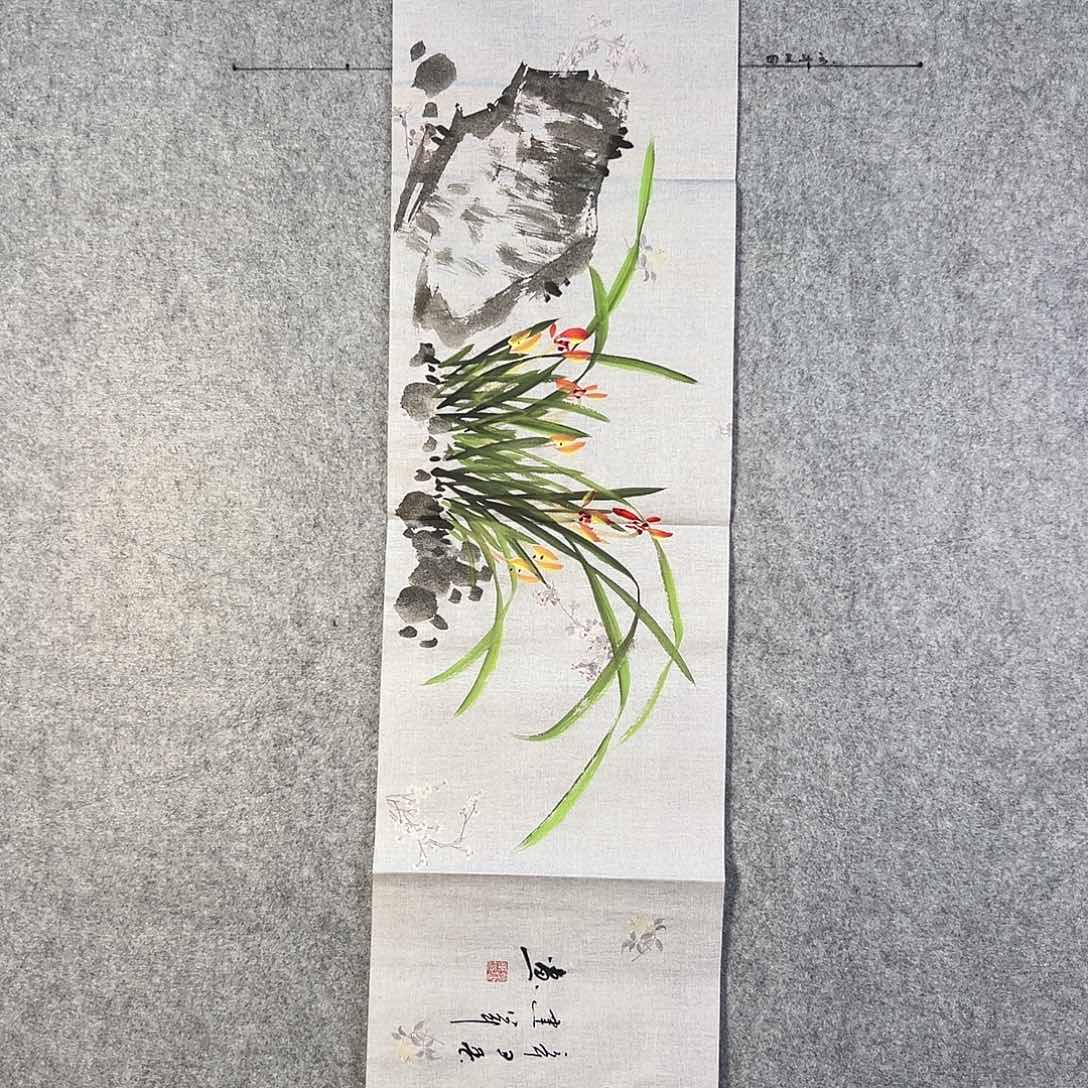 国画220 花鸟在树丛的中央是鸟