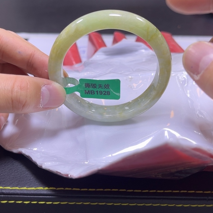 翡翠手镯未镶嵌天然翡翠a货多样性发货