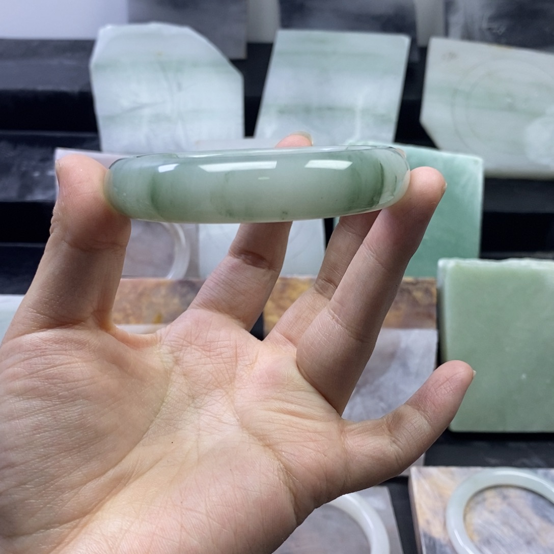 石英质玉未镶嵌手镯开播福利60