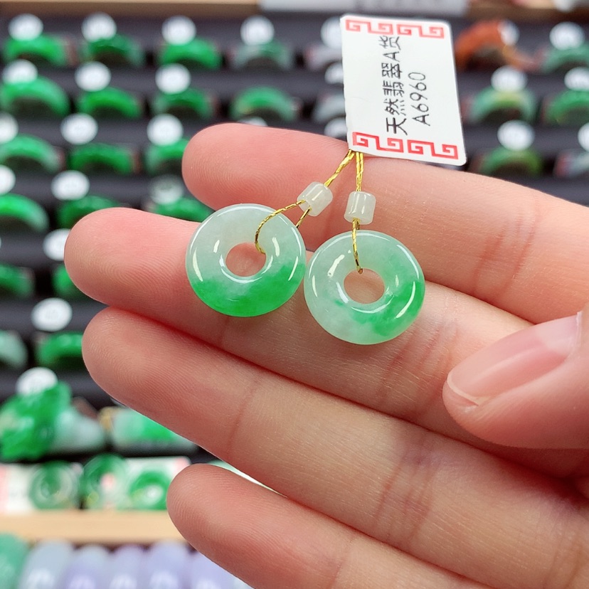 【闪购商品】未镶嵌戒指翡翠甜甜圈一对