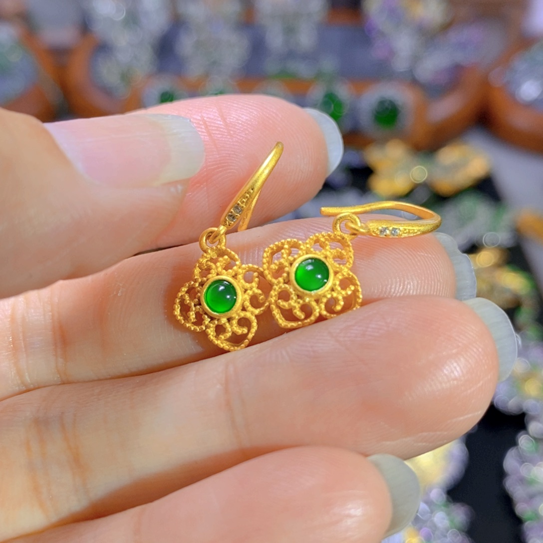 翡翠颈饰银S925镶嵌天然翡翠