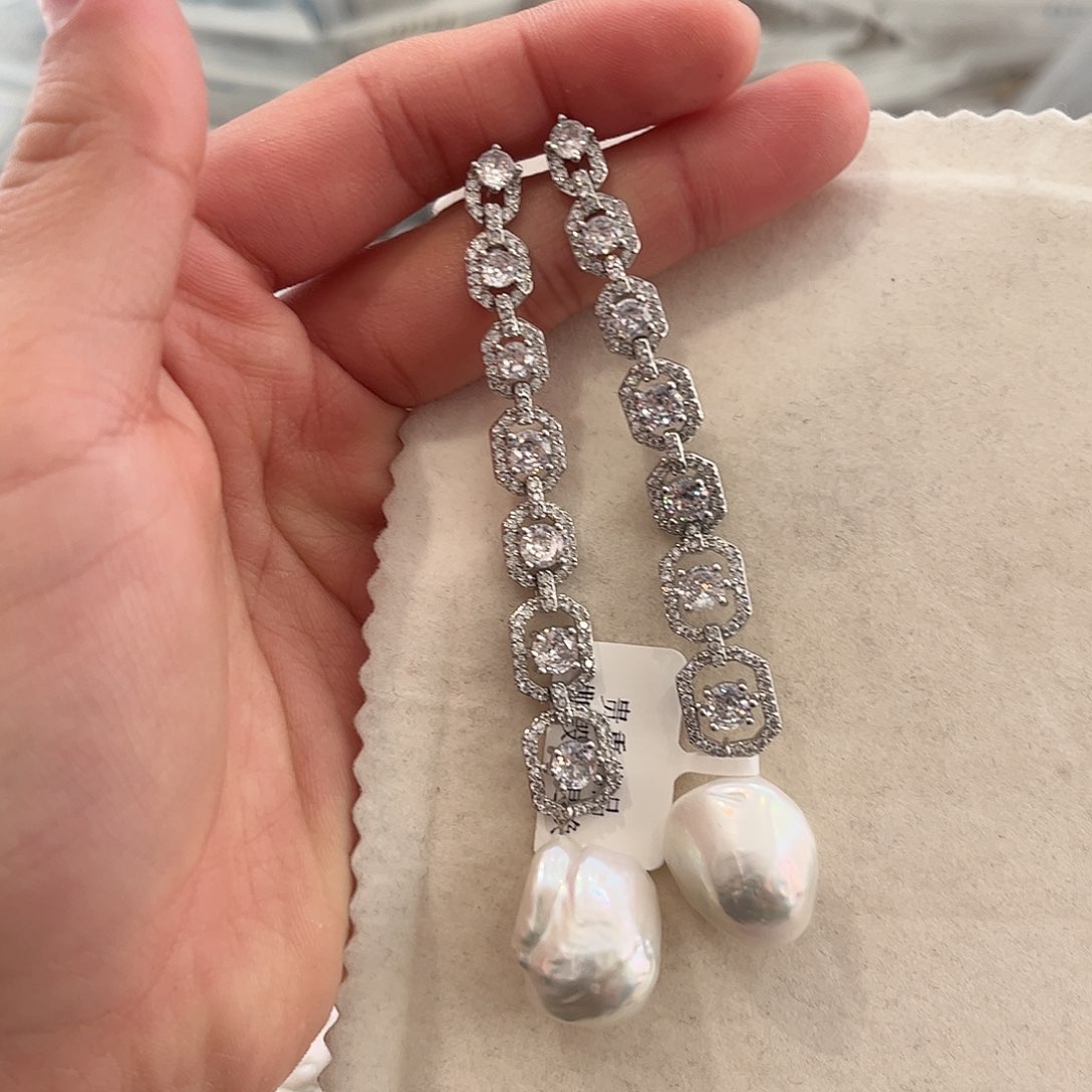 淡水珍珠耳饰合金