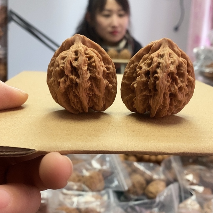 把件文玩核桃39梅枝虎小众