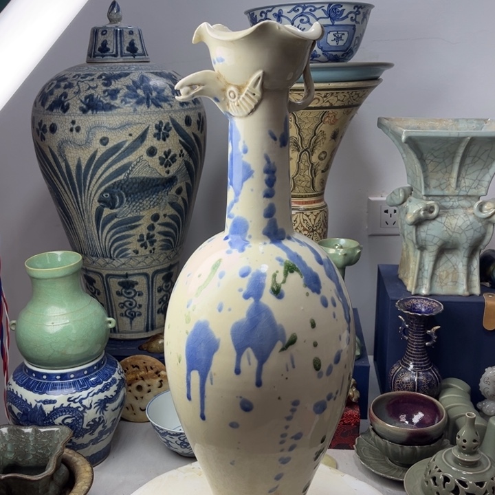 摆件一****室唐青花赏瓶