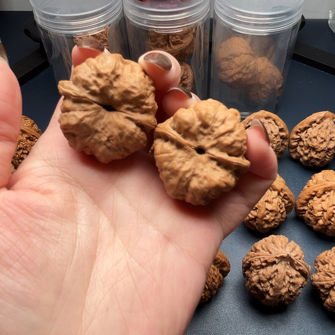 萱***萱核桃34尺寸蛤蟆头