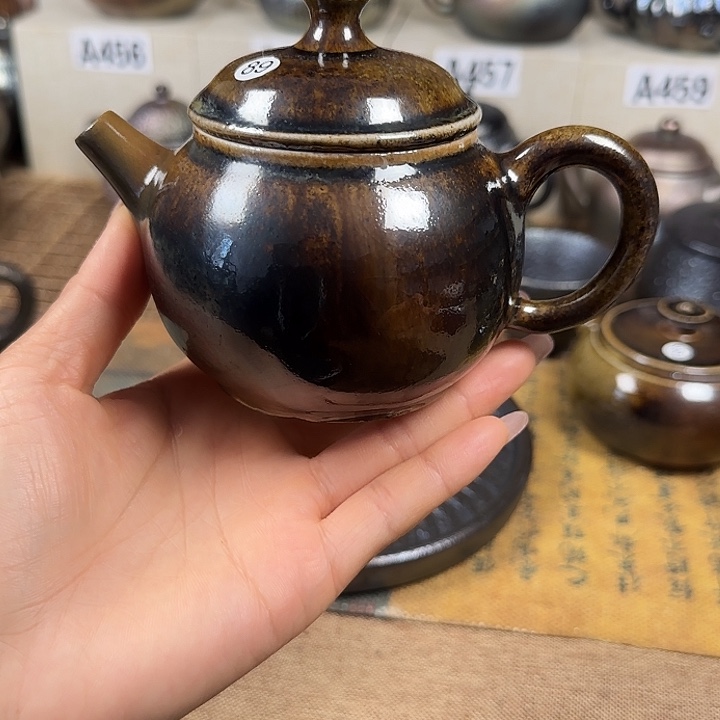 小***密云南建水紫陶古法柴烧壶