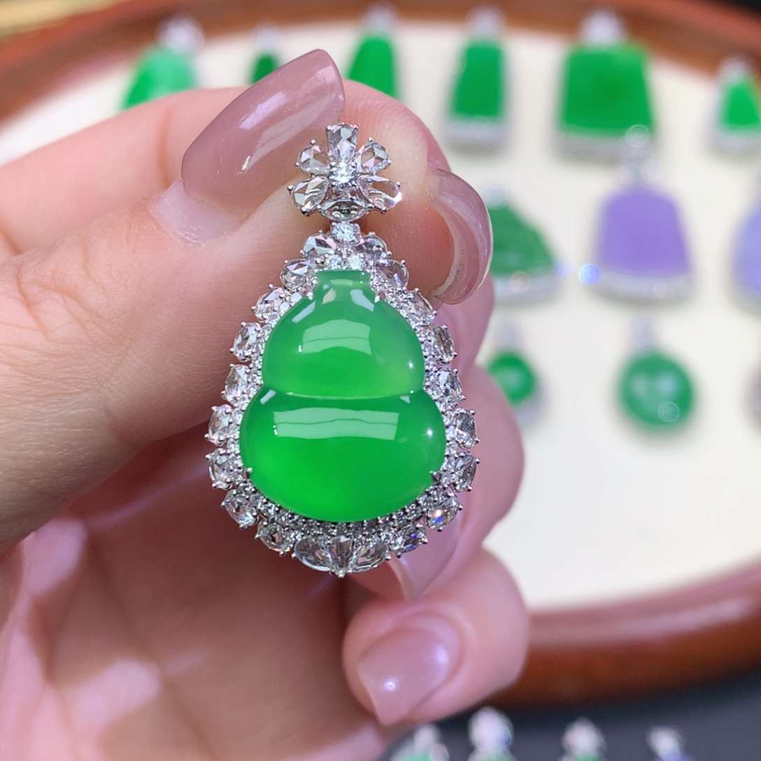 翡翠18K金镶嵌吊坠(不含链)