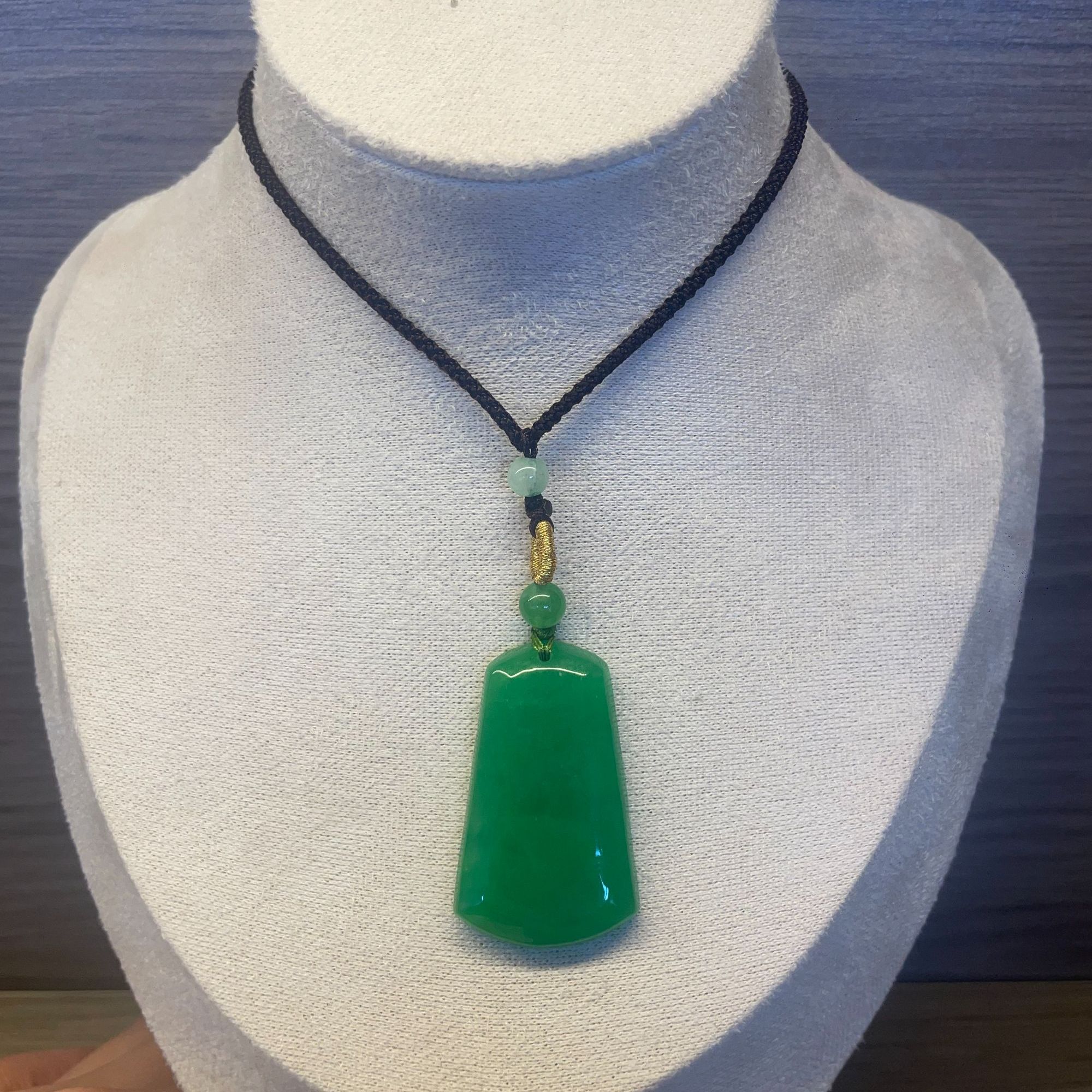 高端木左翡翠无事牌