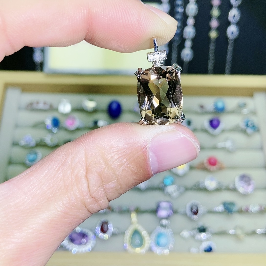 【闪购商品】吊坠(不含链)未镶嵌水晶