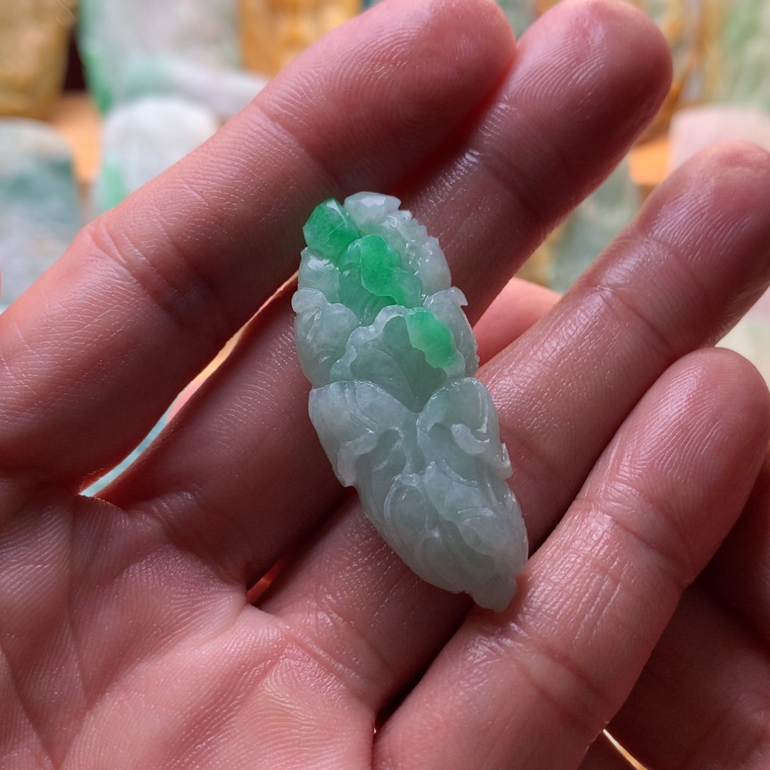 定制翡翠未镶嵌白菜