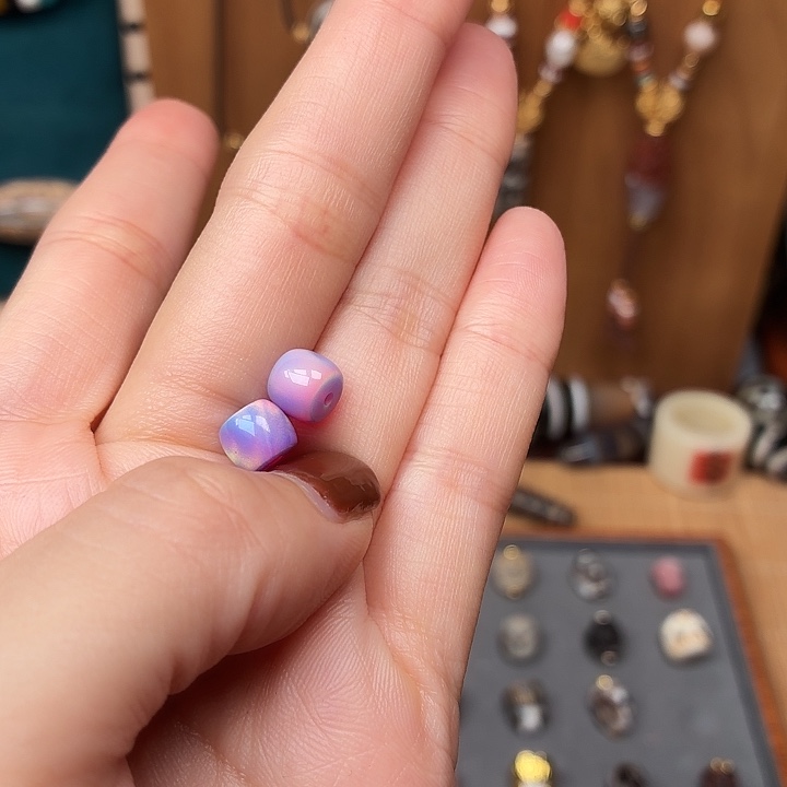 树脂制品紫色配珠