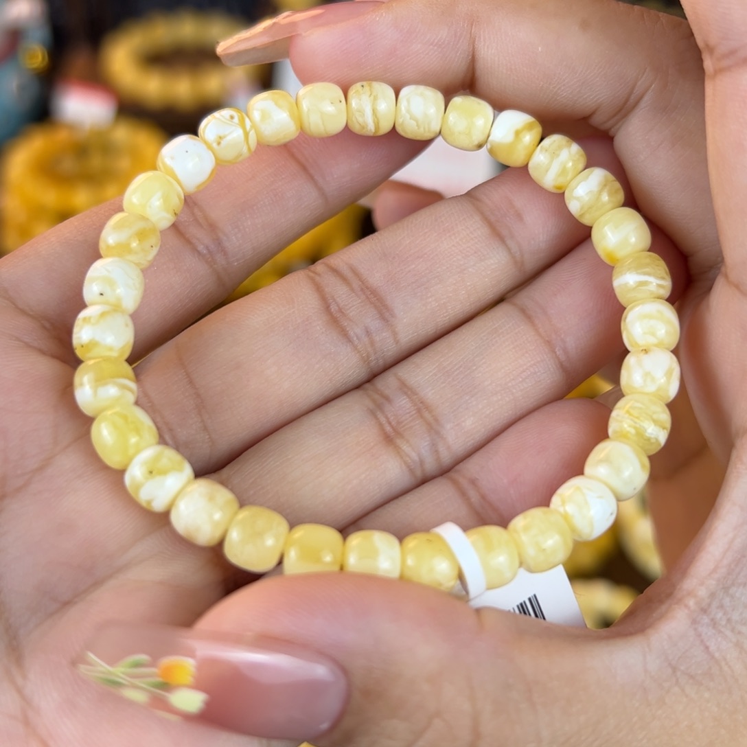 琥珀裸石未镶嵌ojjjjnnn