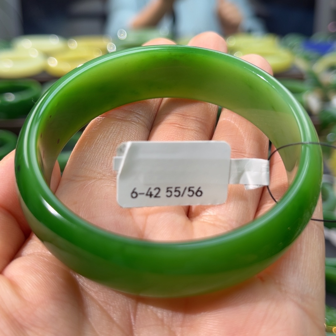 和田玉（碧玉）手镯未镶嵌