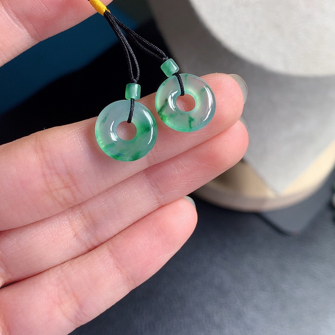 翡翠裸石缅甸天然A货翡翠冰种甜甜圈