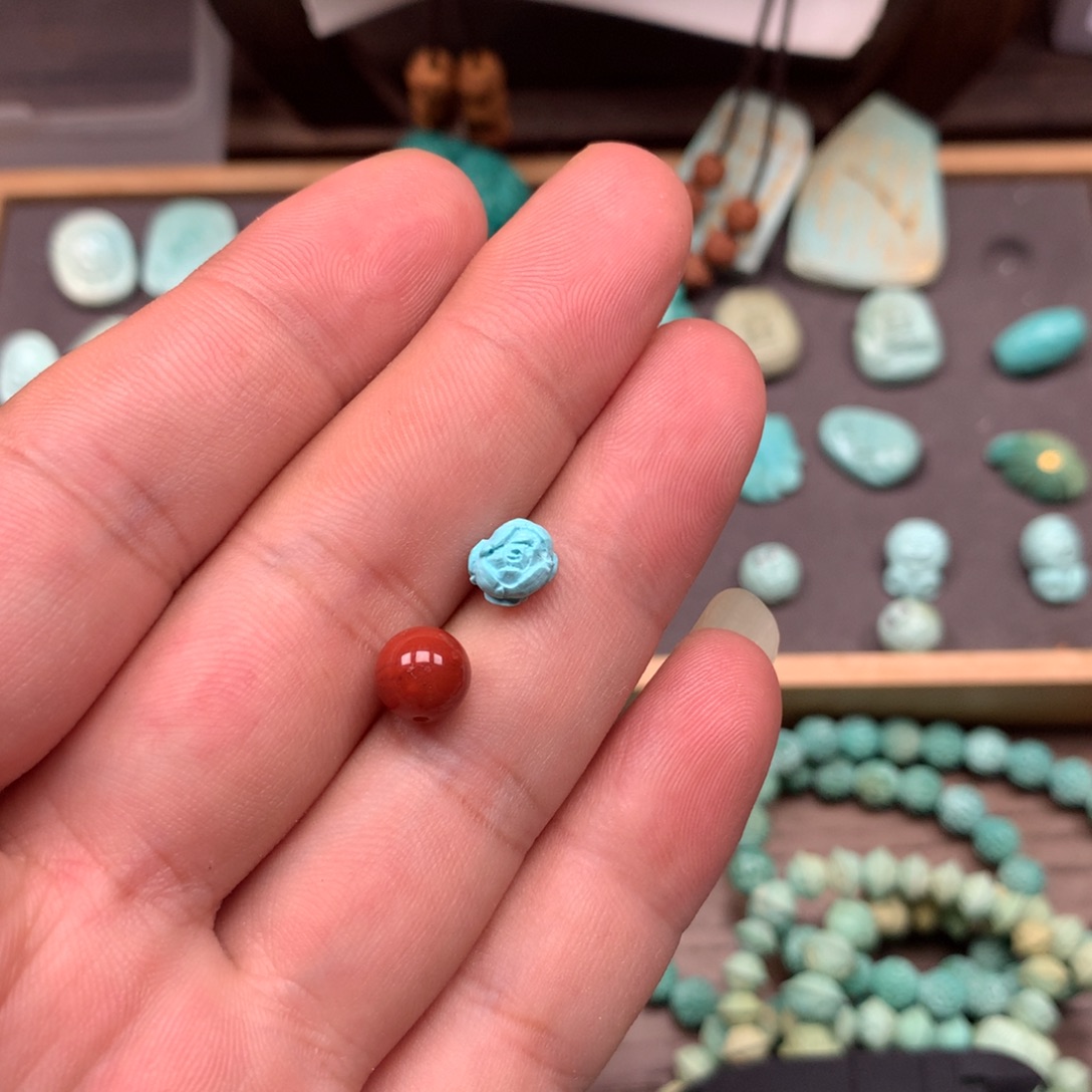 南红玛瑙雕刻未镶嵌