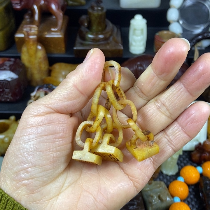 颈饰未镶嵌和田玉