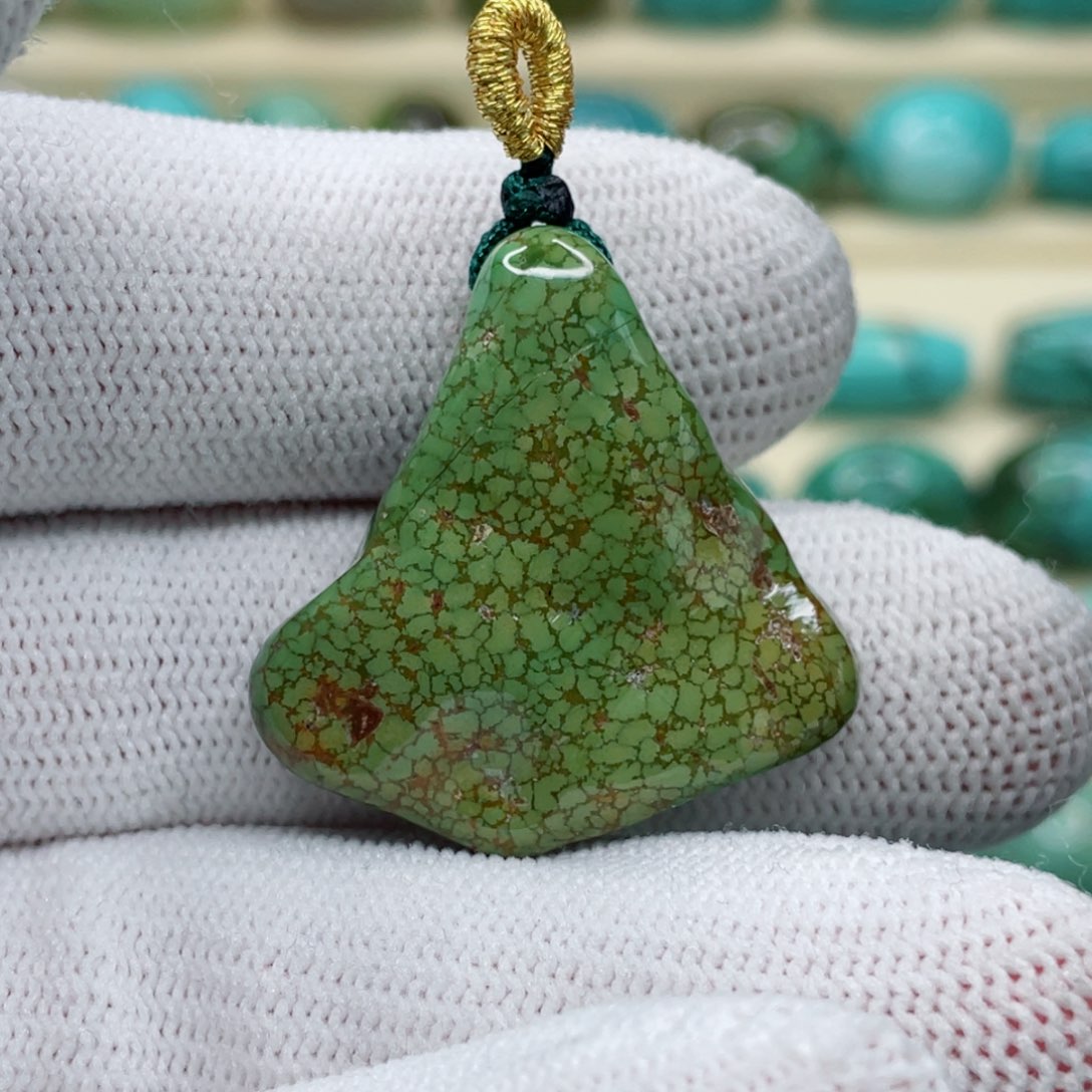 未镶嵌绿松石珠宝奇石