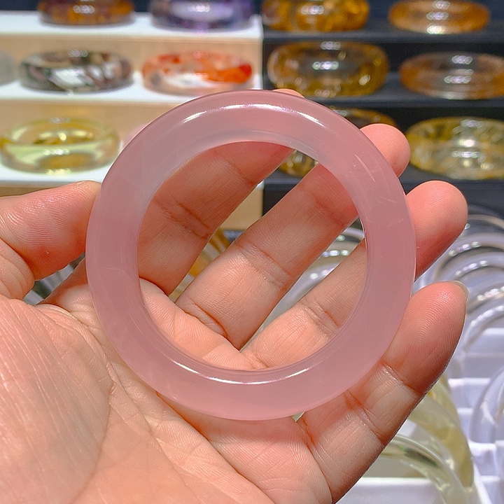 水晶手镯未镶嵌C****y天然粉水晶手镯