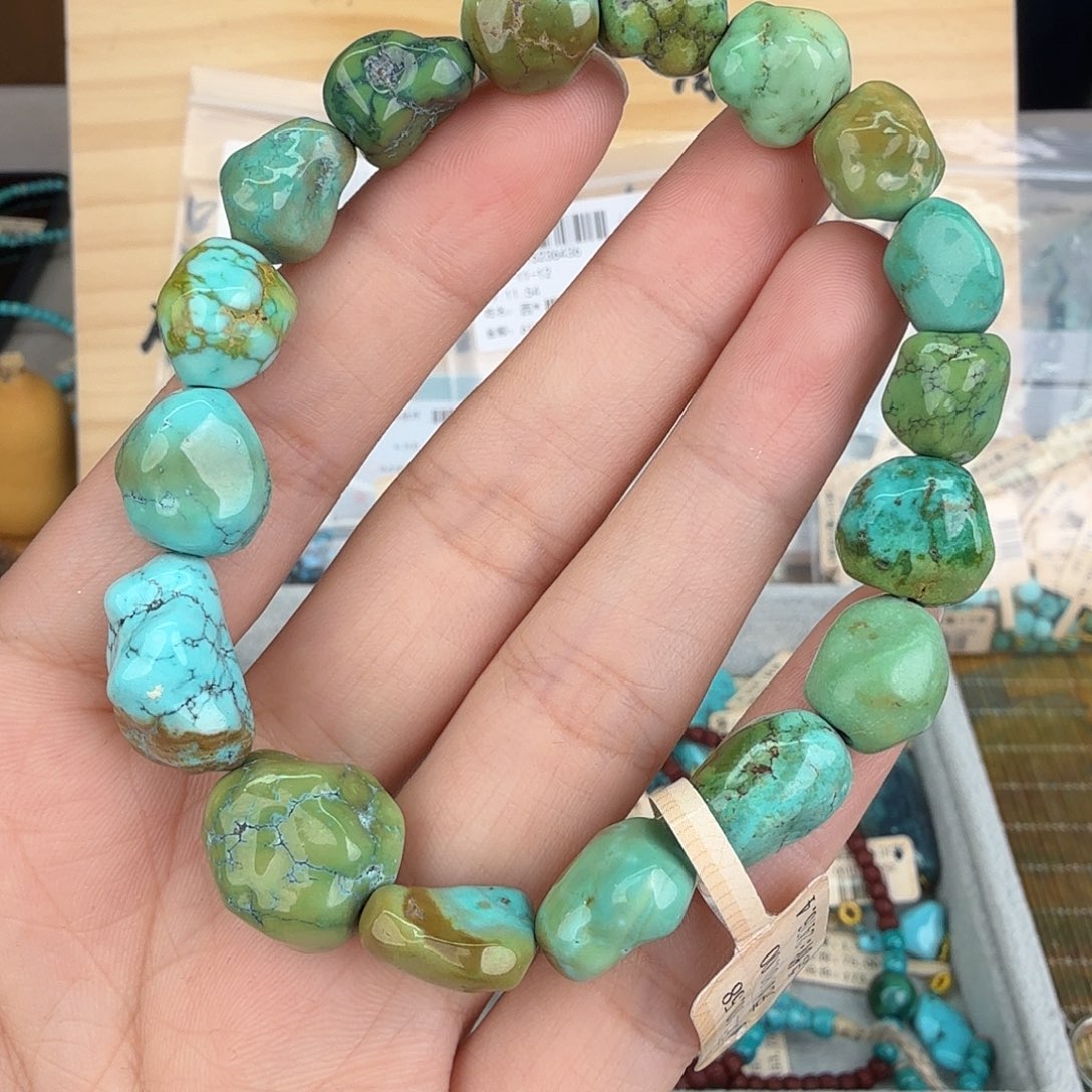 绿松石未镶嵌珠宝奇石