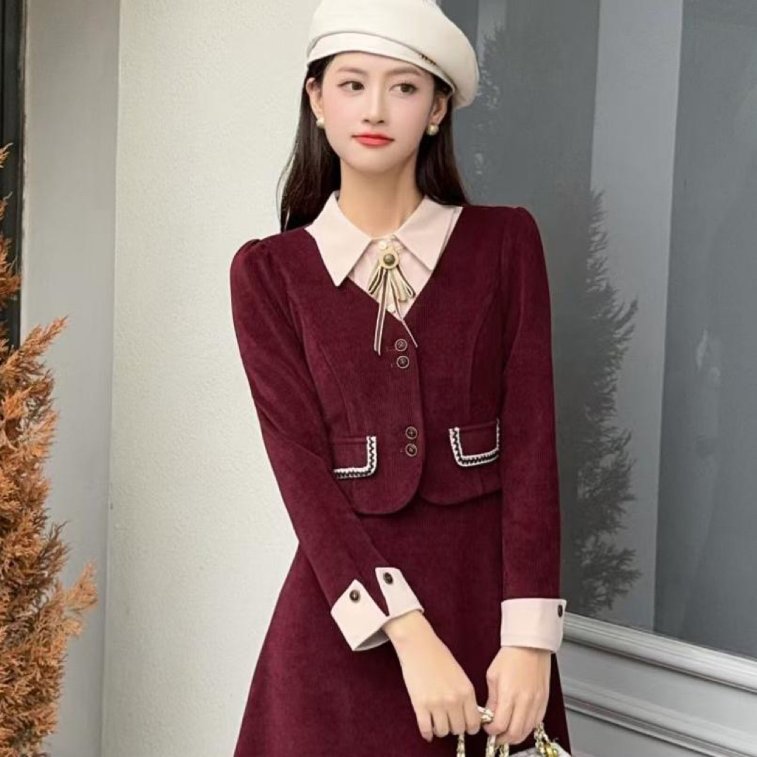 秋冬新款法式拼接长袖减龄气质显瘦连衣裙小香风收腰名媛