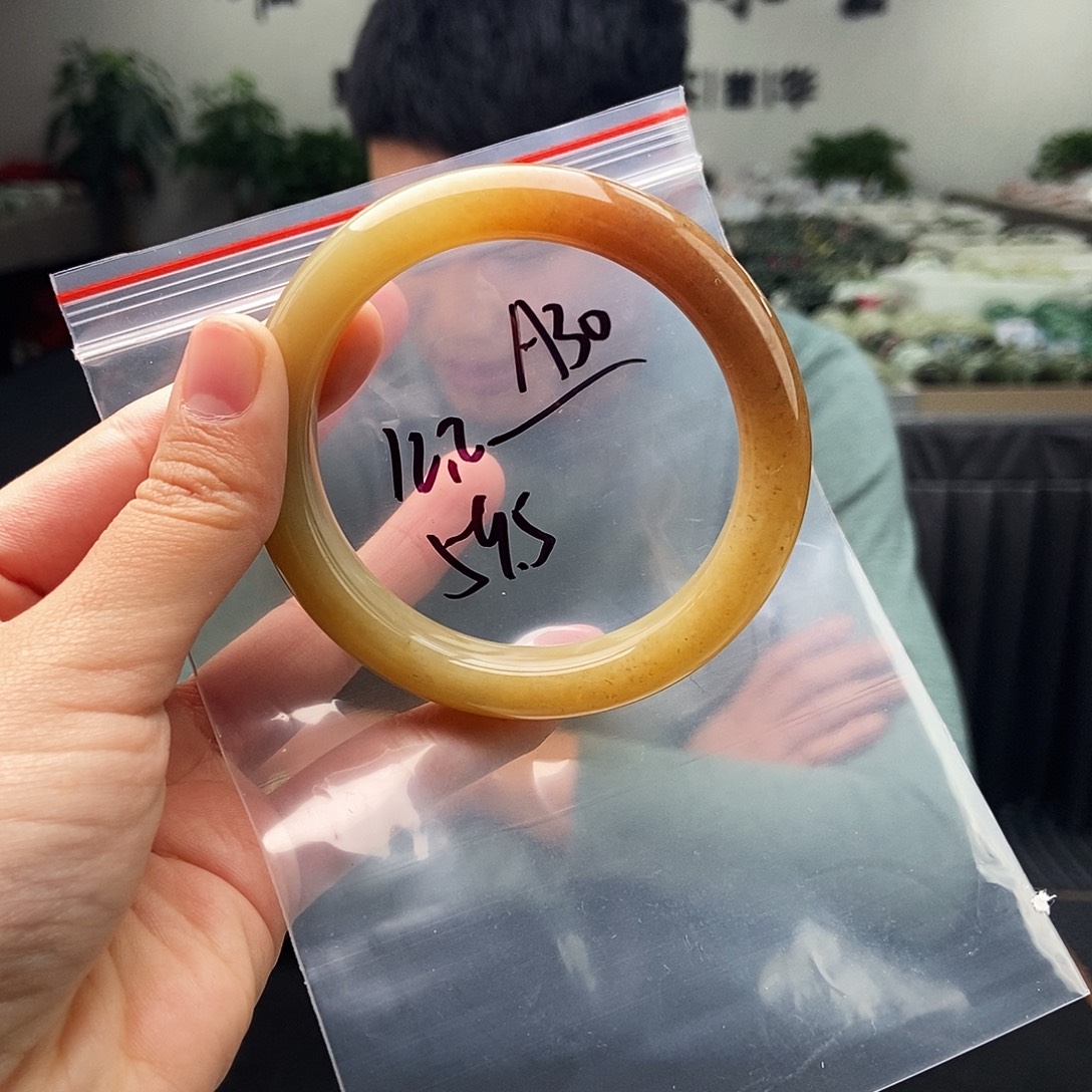 和田玉未镶嵌手镯颜色多样性发拍一发一