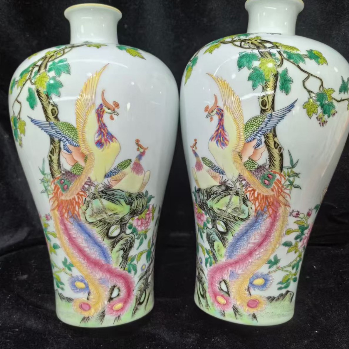 粉彩手绘花鸟赏瓶花瓶