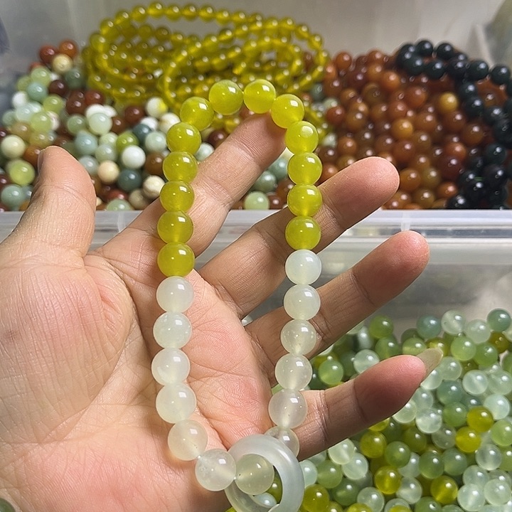 合金蛇纹石玉颈饰