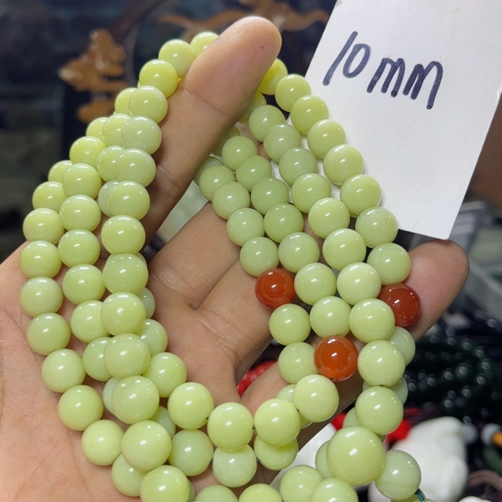 蛇纹石玉项链未镶嵌