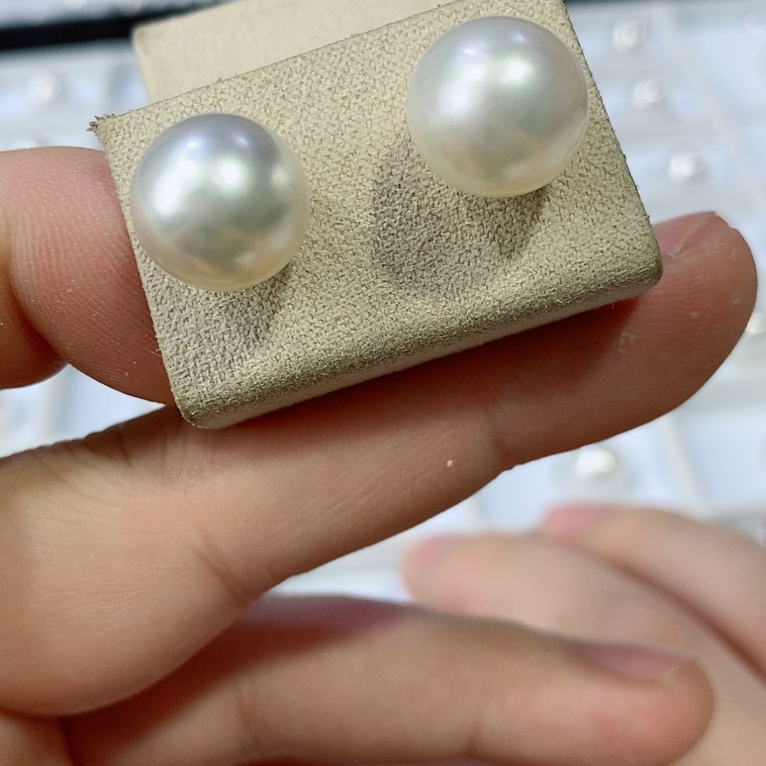 海水珍珠耳饰18K金镶嵌