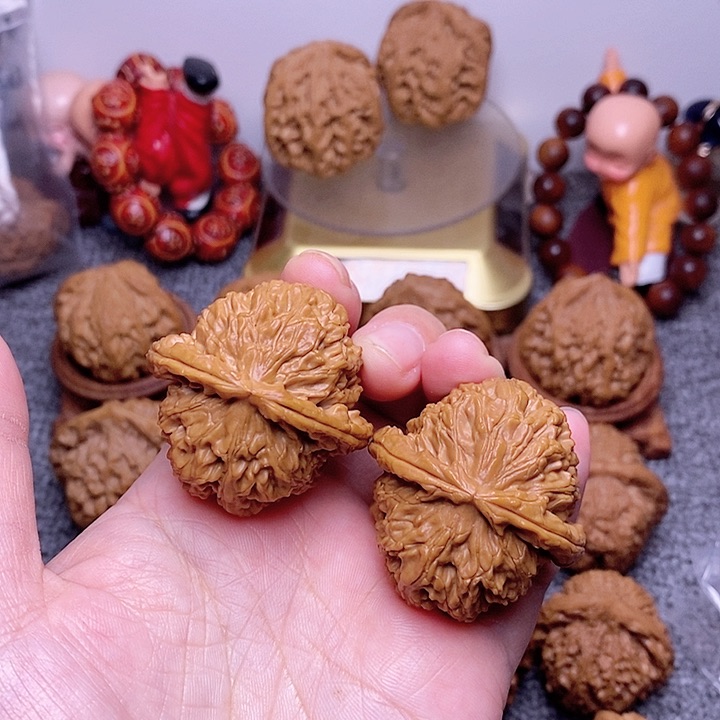 文玩核桃吊坠b****奇38白狮子