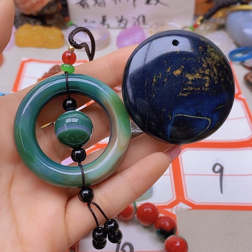 【闪购商品】未镶嵌玛瑙/玉髓珠宝半成品三****?