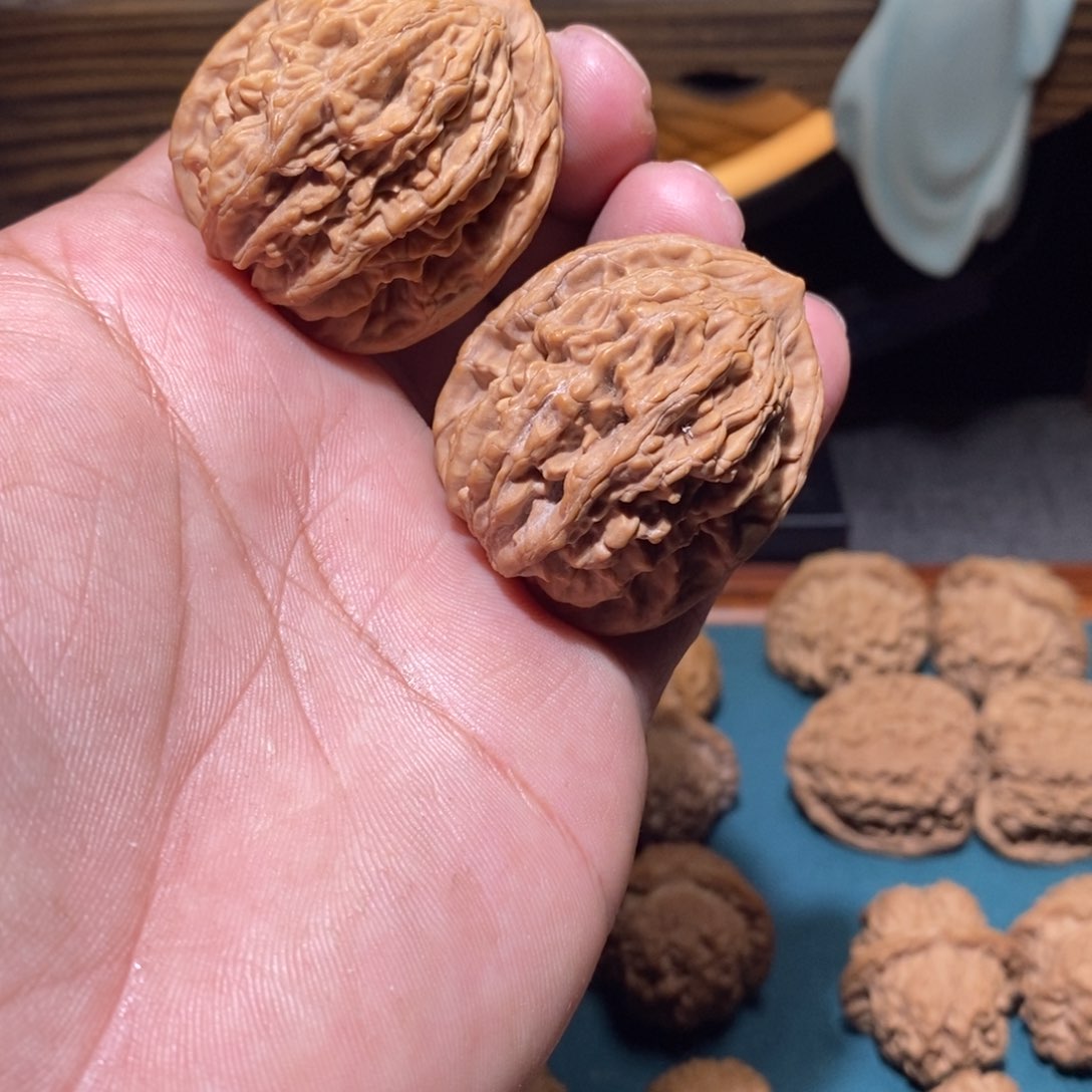 文玩核桃吊坠麦穗虎头39
