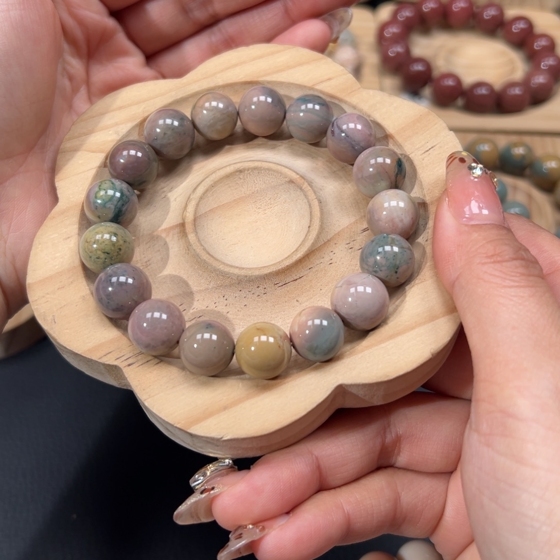 M***桎石英质玉未镶嵌手链126