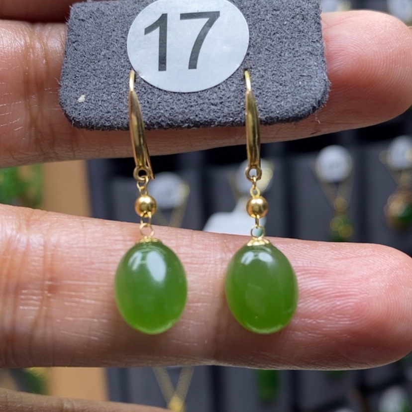 【闪购商品】和田玉耳饰18K金镶嵌10x8x4.5mm蛋面耳饰