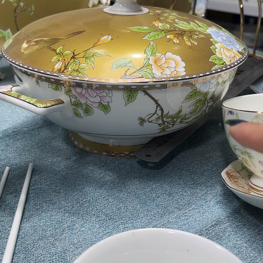 瓷片琴瑟九寸汤锅一个微瑕