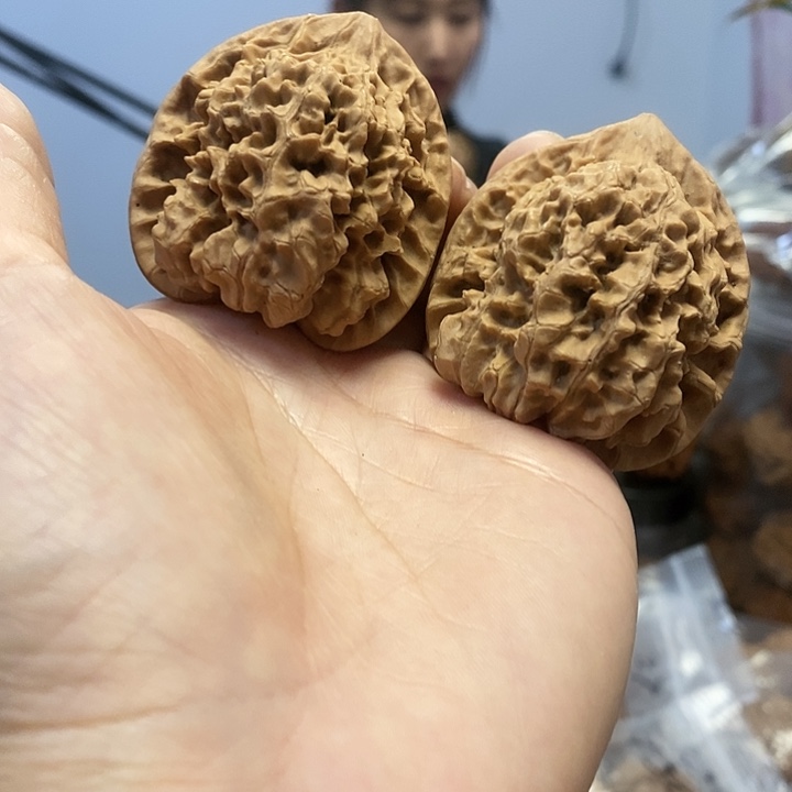 文玩核桃把件44.5官帽