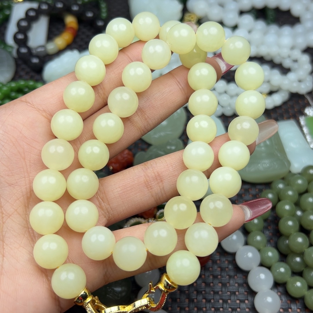 和田玉吊坠未镶嵌