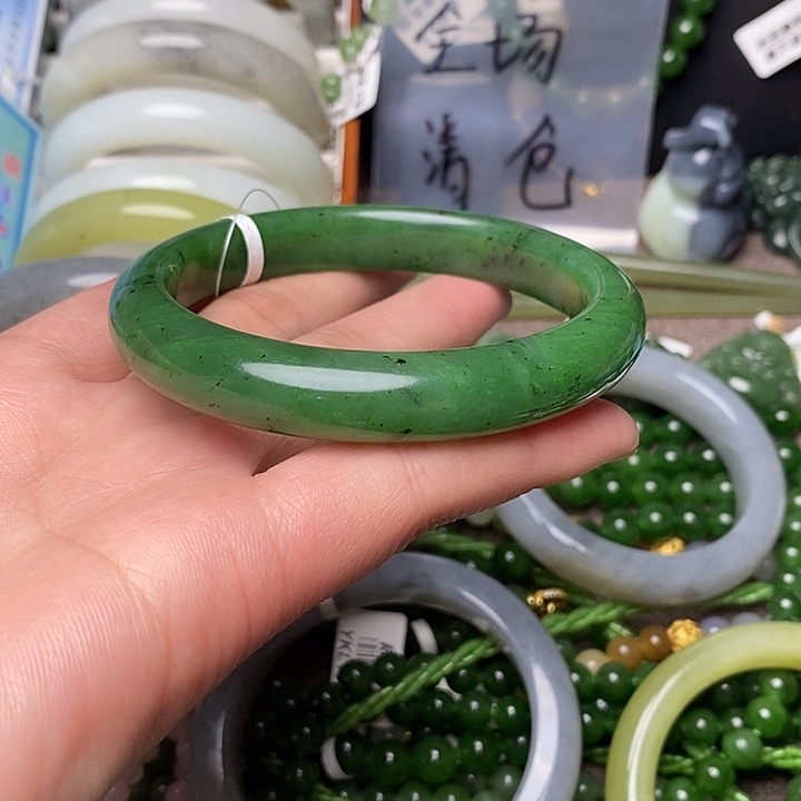 和田玉未镶嵌手镯61