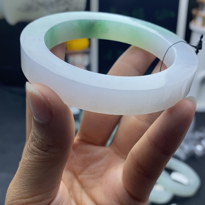 定制翡翠翡翠手镯未镶嵌