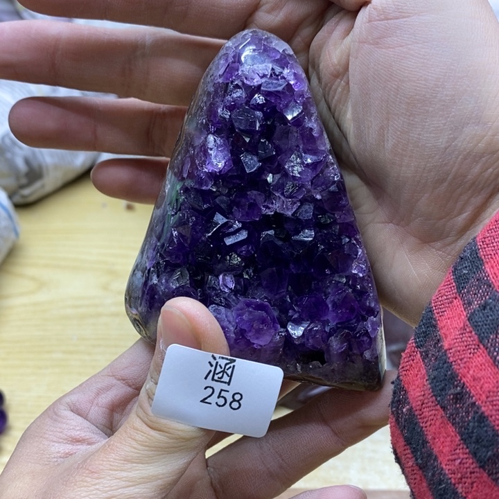 水晶大型摆件（非配饰）未镶嵌