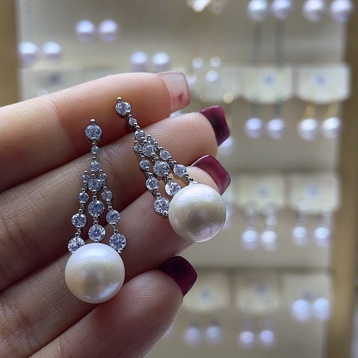 银S925镶嵌淡水珍珠耳饰