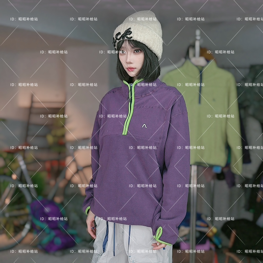 Mountain Outdoor-81999柔软保暖秋冬卫衣撞色加厚立领拉链上衣