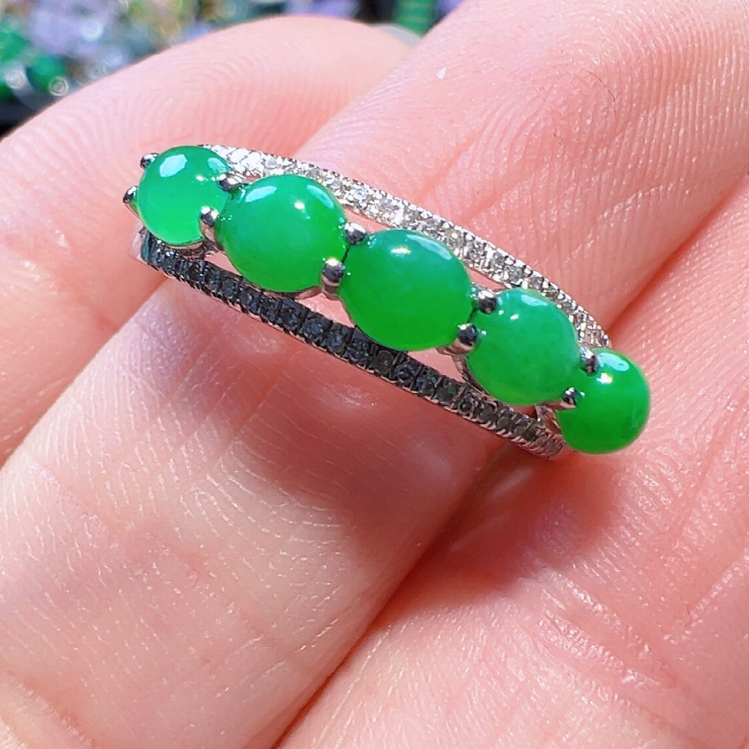 翡翠戒指18K金镶嵌签收后24小时鉴赏期