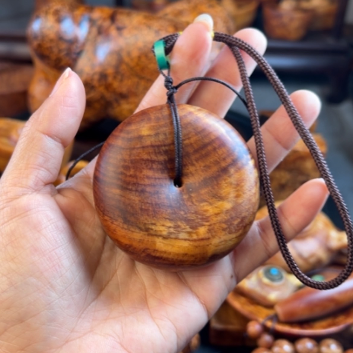 【闪购商品】松木（琥珀木）把件