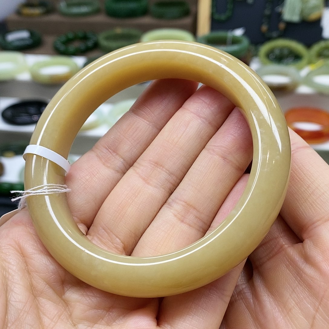 【闪购商品】未镶嵌手镯和田玉（糖玉）和田玉63