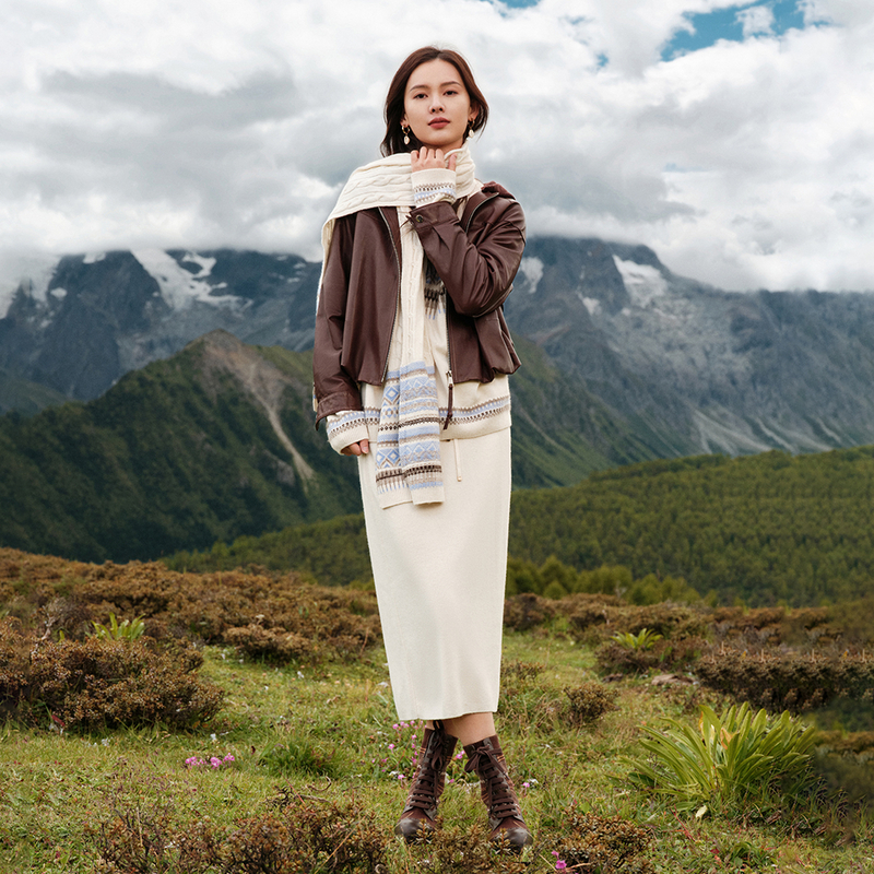 EP雅莹秋装新款 羊毛牦牛绒撞色假两件白色直筒半身裙9305A