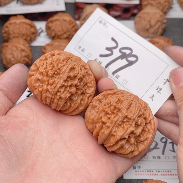 文玩核桃吊坠46楼子399